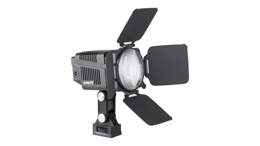 SWIT S-2060 – двуцветна COB LED накамерна лампа 30 W с Френел леща SWIT S-2060 – двуцветна COB LED накамерна лампа 30 W с Френел леща