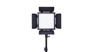 SWIT CL-40D – компактен двуцветен LED панел 40 W