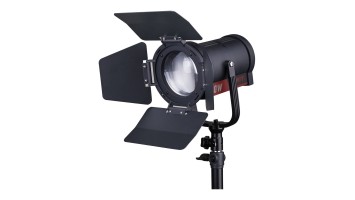 SWIT FL-C60D – двуцветен Френел COB LED прожектор 60 W, V-mount