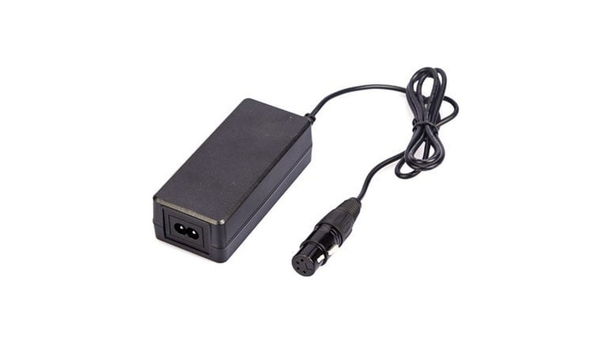 SWIT CL-60D Adaptor – захранващ адаптер 15 V, 4,3 A, 65 W, 4-pin XLR (прав)
