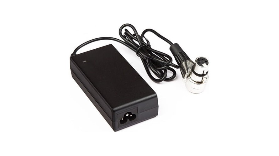 SWIT S-1173/12x3 Adaptor – захранващ адаптер 12 V, 5 A, 60 W, 4-pin XLR (ъглов) SWIT S-1173/12x3 Adaptor – захранващ адаптер 12 V, 5 A, 60 W, 4-pin XLR (ъглов)