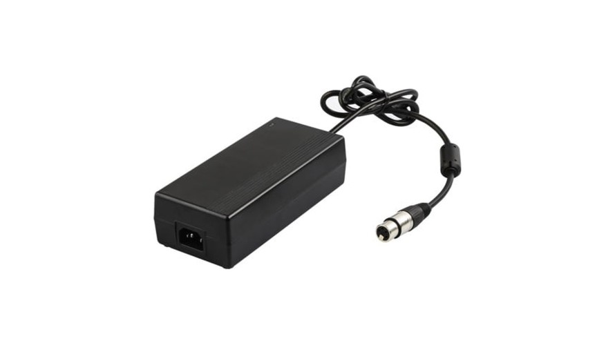 SWIT S-2630 Adaptor – захранващ адаптер 15 V, 10 A, 150 W, 4-pin XLR (прав) SWIT S-2630 Adaptor – захранващ адаптер 15 V, 10 A, 150 W, 4-pin XLR (прав)