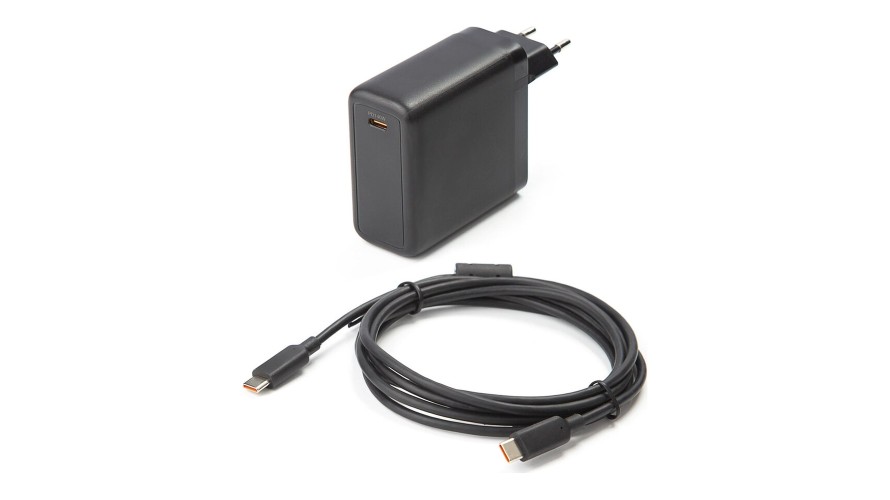SWIT UC-150 – USB-C захранващ адаптер 150 W